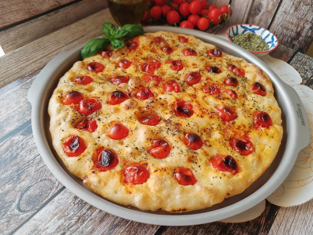 Focaccia com Tomatinhos