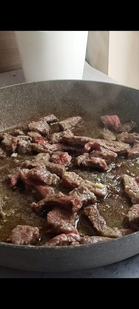 Tirinhas de carne na panela