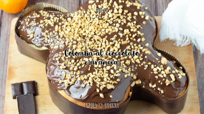 Colomba de chocolate e laranja feita em casa