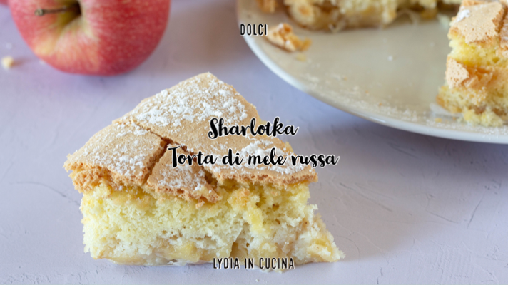 Sharlotka (bolo de maçã russo)