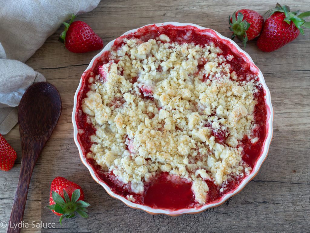 crumble de morangos com coco