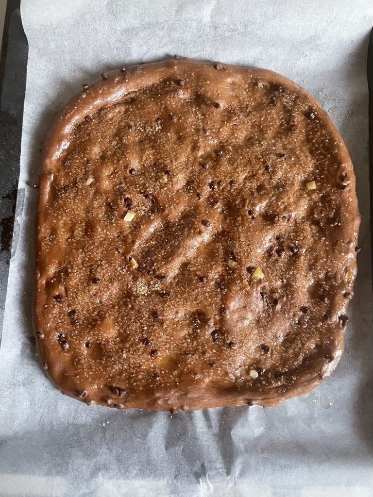 focaccia doce de cacau pronta para assar