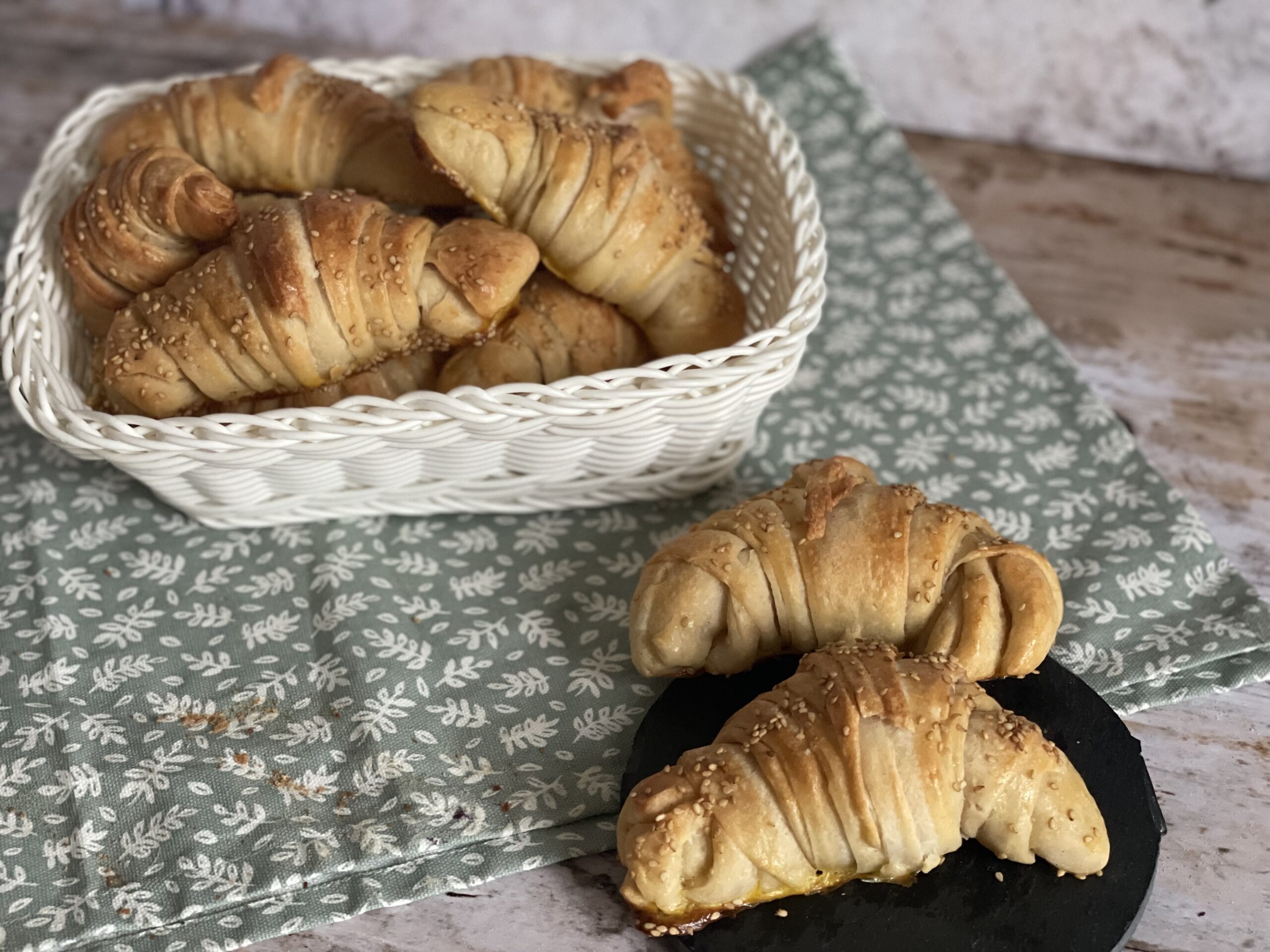 Croissants salgados fáceis com fermento natural
