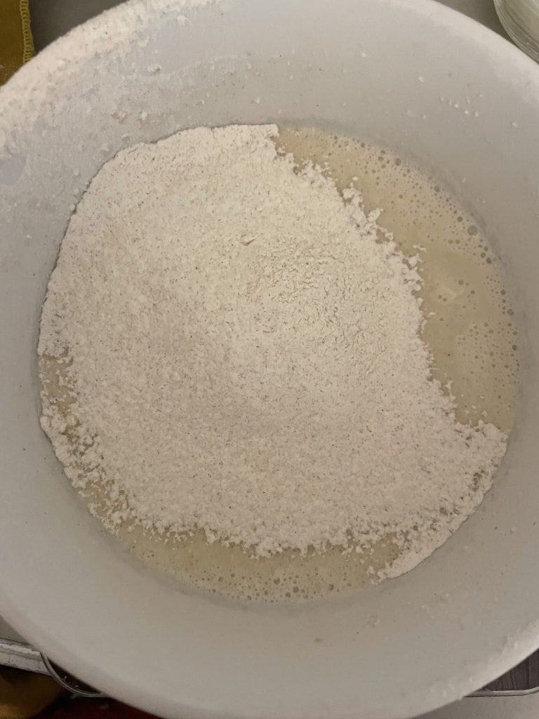 farinha para as panquecas com excedente