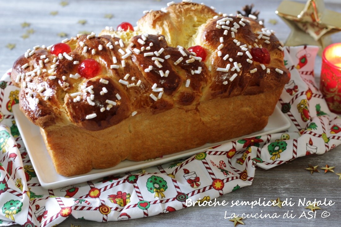 Brioche simples de Natal fofa e decorada
