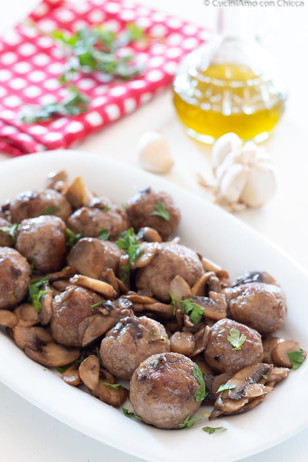 ALMÔNDEGAS COM COGUMELOS