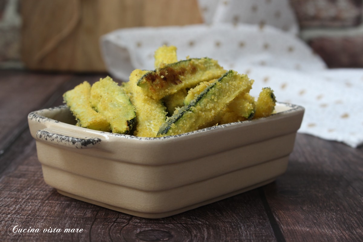 Abobrinha empanada sem glúten