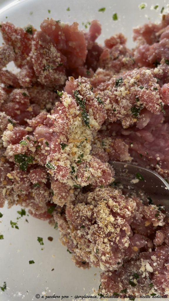 Almôndegas de carne sem ovos | receita base leve e personalizável