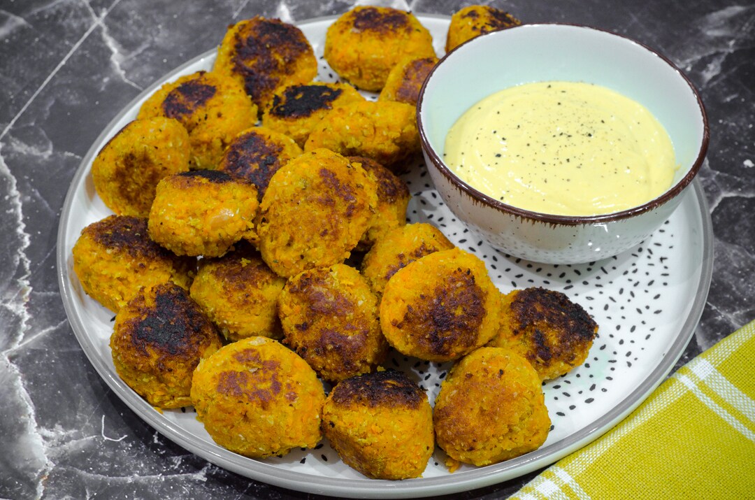 Almôndegas de feijão e cenoura