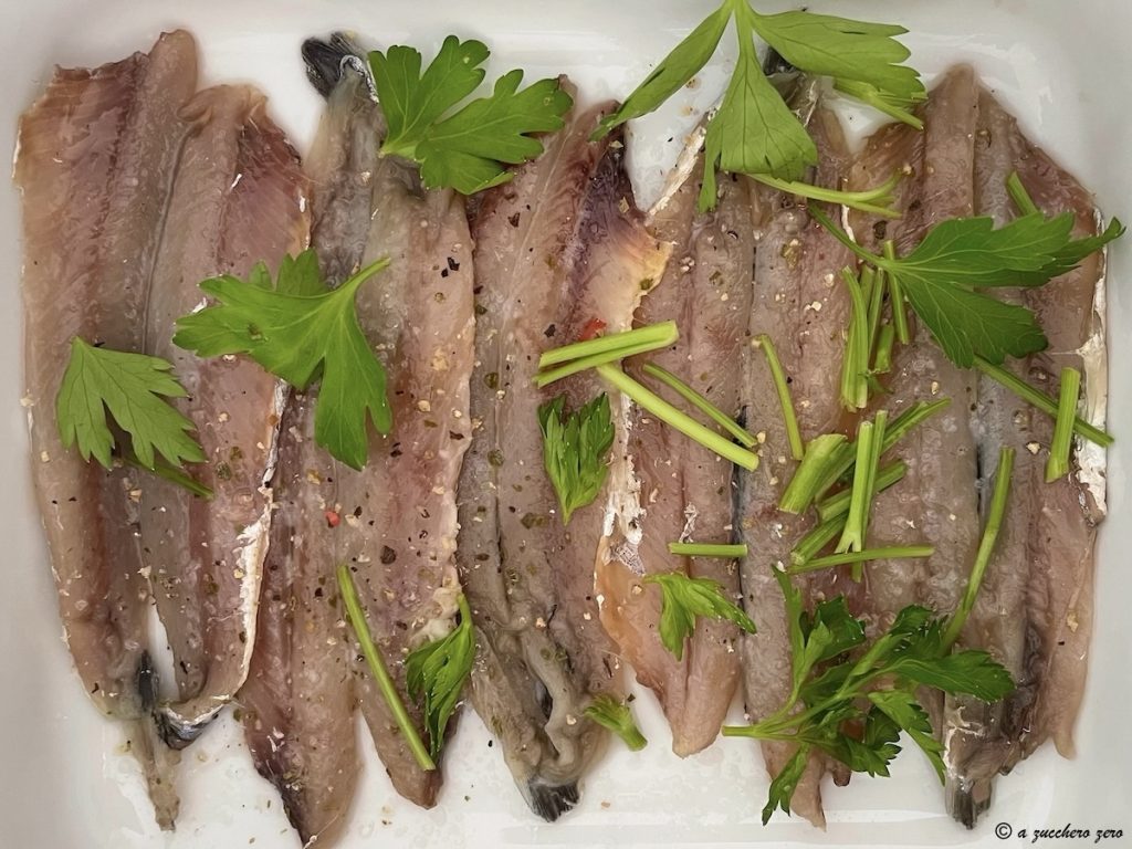 Anchovas no forno com vinagre tão boas quanto marinadas