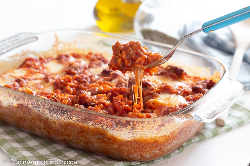 Arroz de forno com linguiça