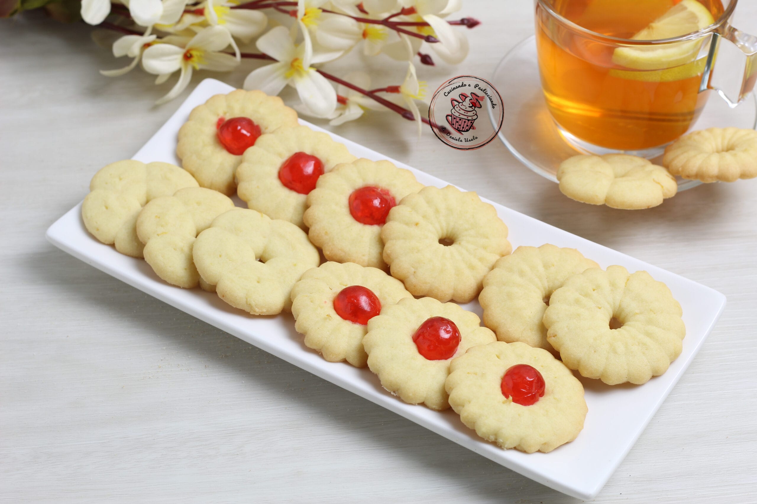 Biscoitos de massa amanteigada de limão