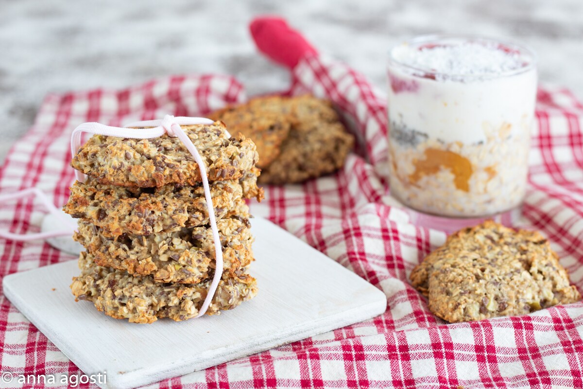 Biscoitos Fit com Aveia e Maçãs
