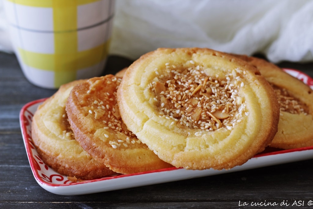 Biscoitos Romias de Montersino