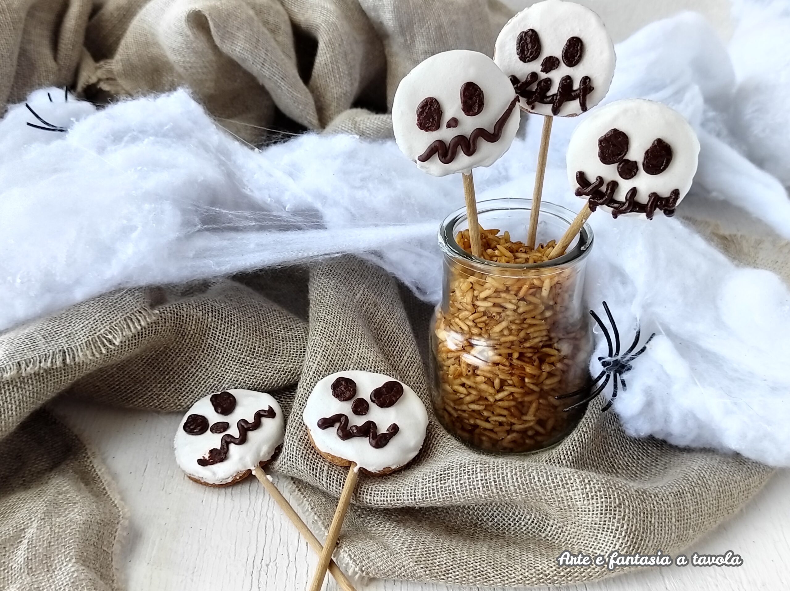 Biscoitos caveira no palito