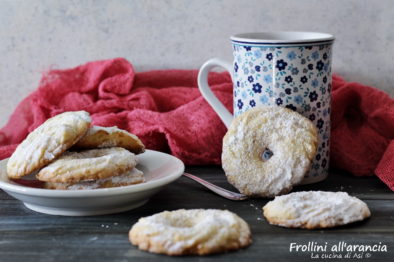 BISCOITOS DE MANTEIGA DE LARANJA