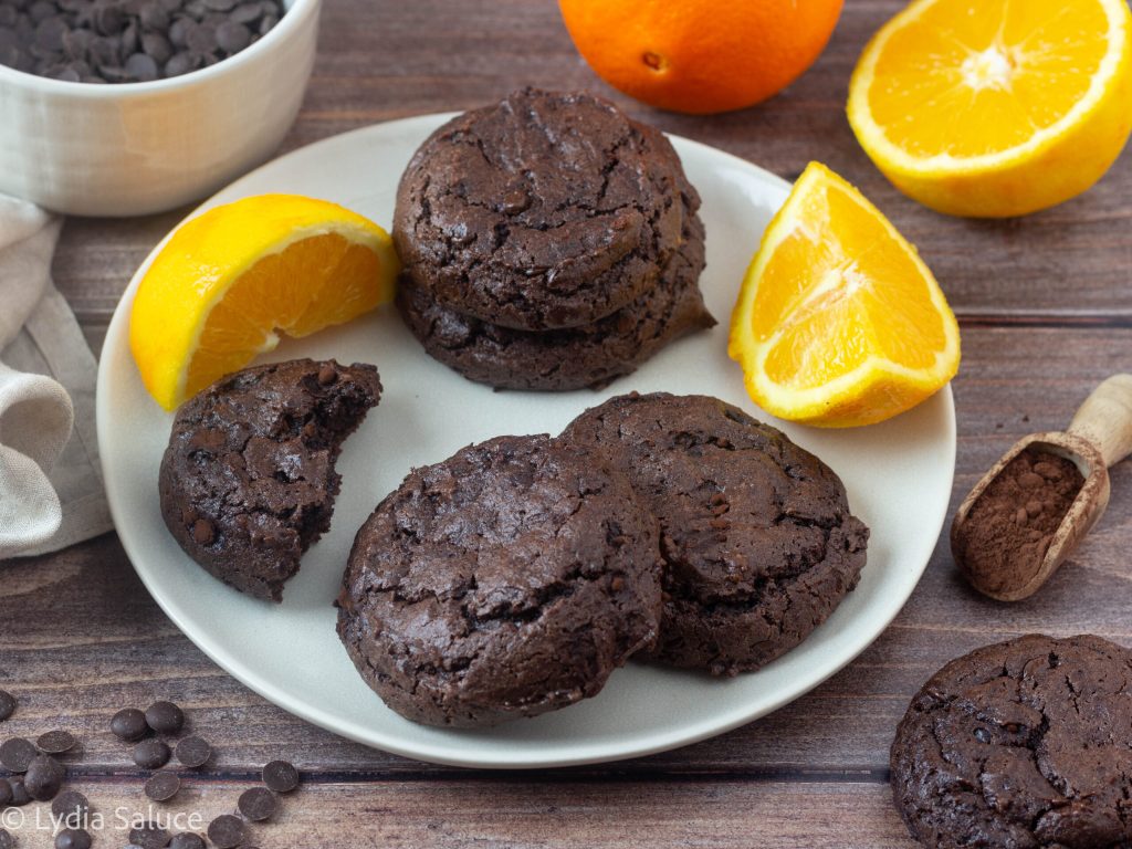 Biscoitos de chocolate e laranja