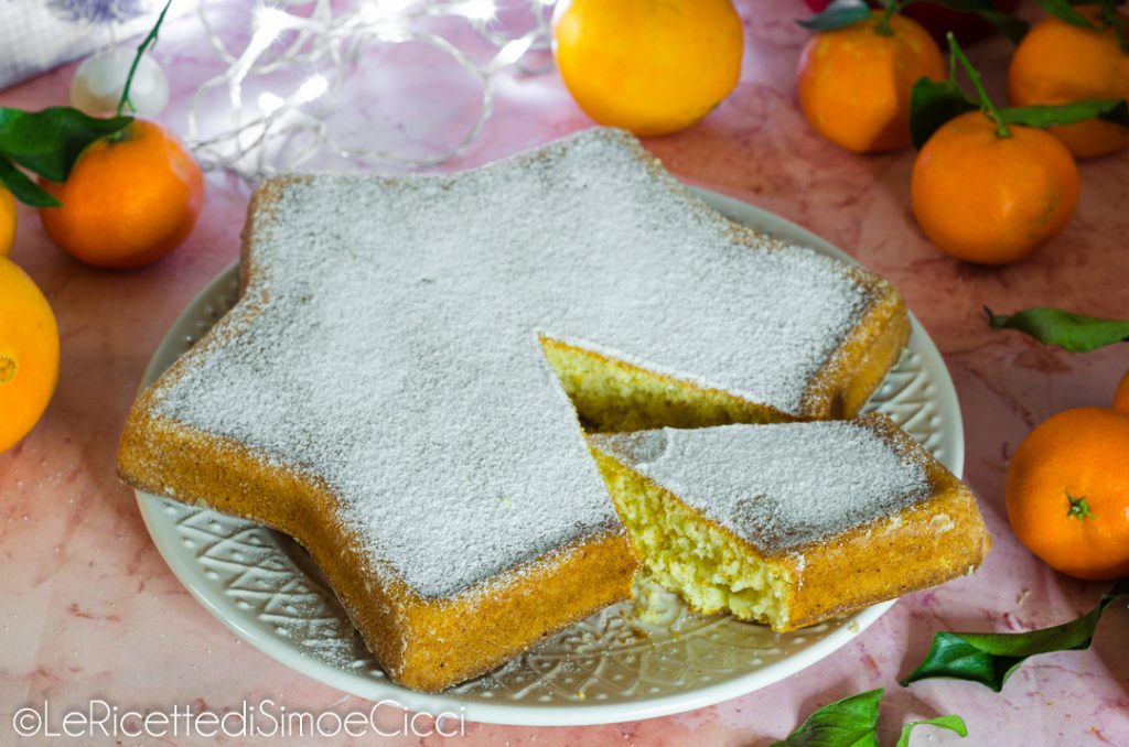 Bolo estrela de Natal de coco e laranja