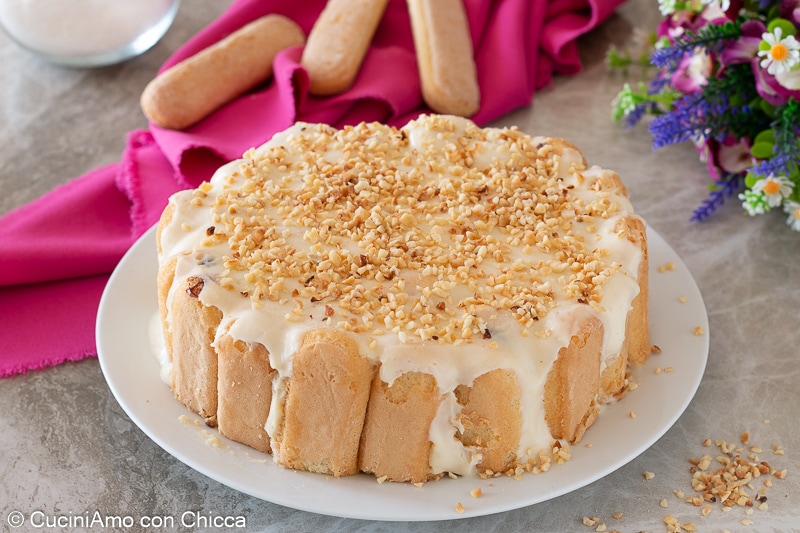 Bolo de biscoito champagne e creme de mascarpone