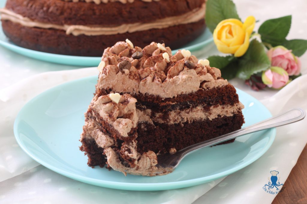 Bolo de chocolate com creme de mascarpone