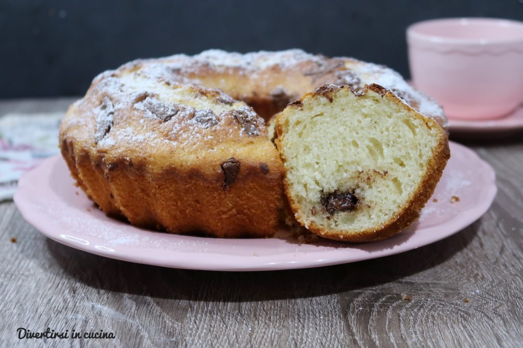 Bolo de iogurte e chocolate