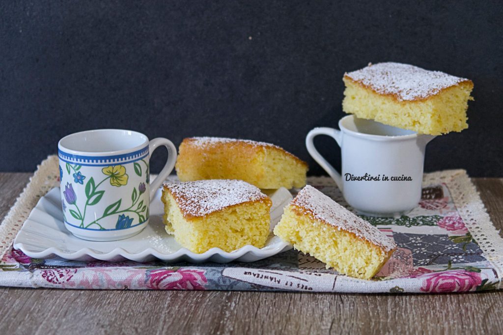 Bolo de limão e coco