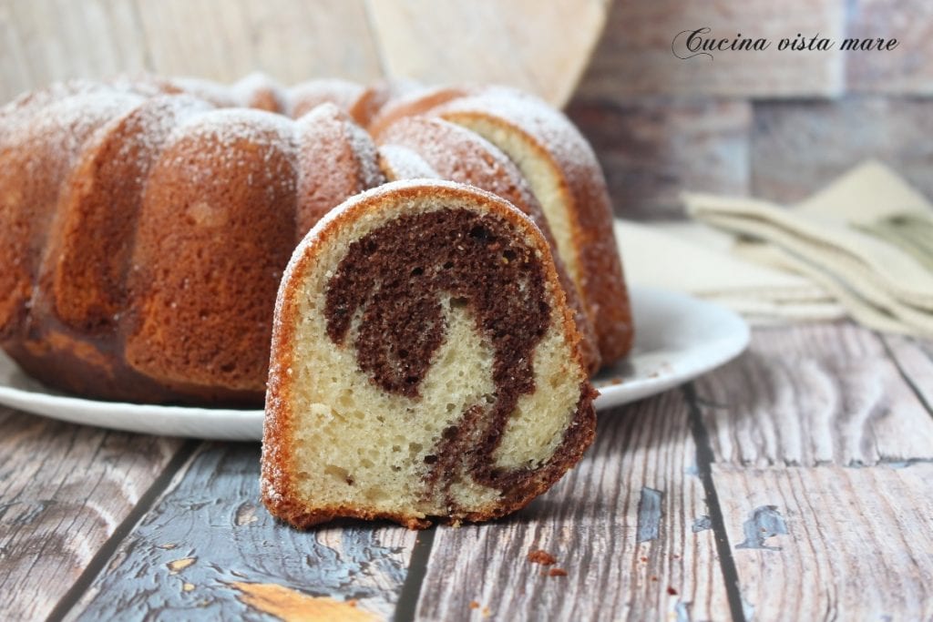 Bundt cake café e creme de whisky Cozinha vista mar