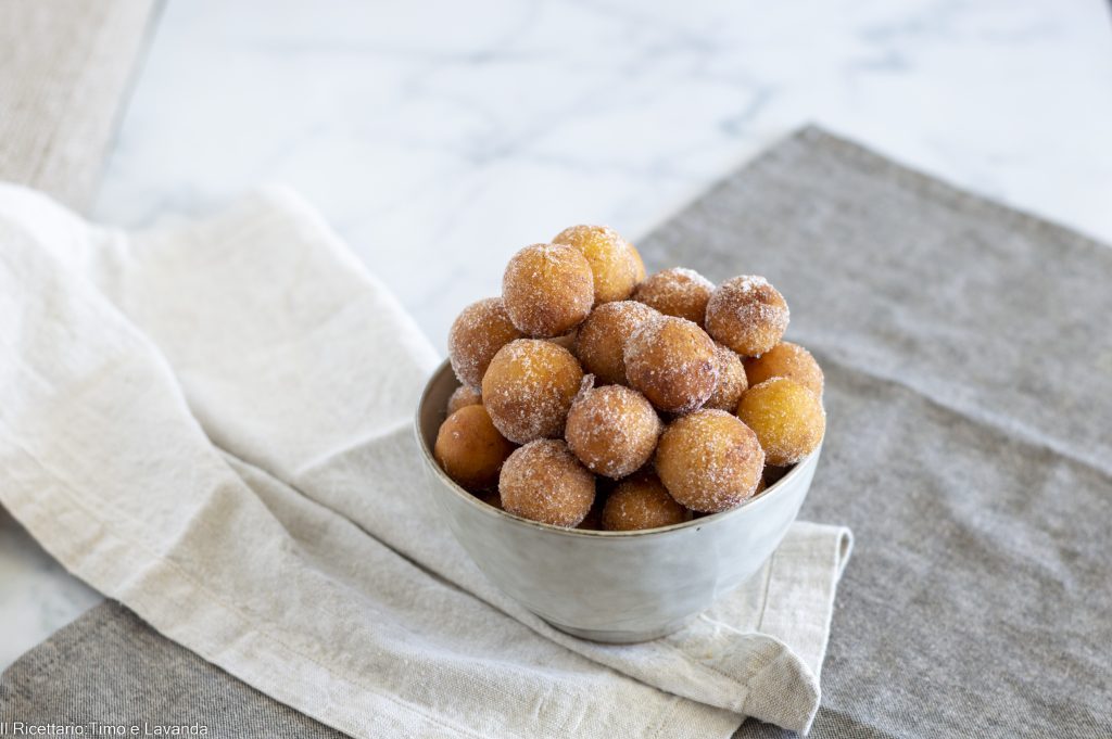 CASTAGNOLE COM RICOTTA