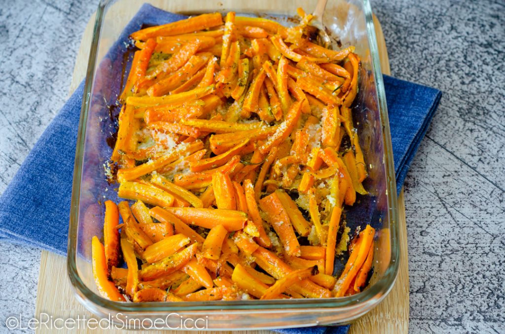 Cenouras assadas com parmesão