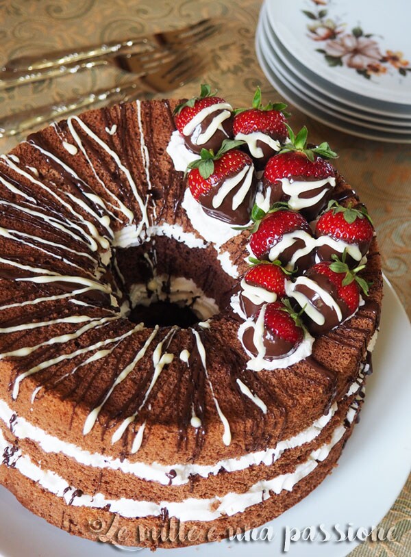 Chiffon cake naked com cobertura de baunilha