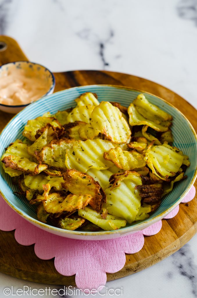 Chips de batata na fritadeira a ar