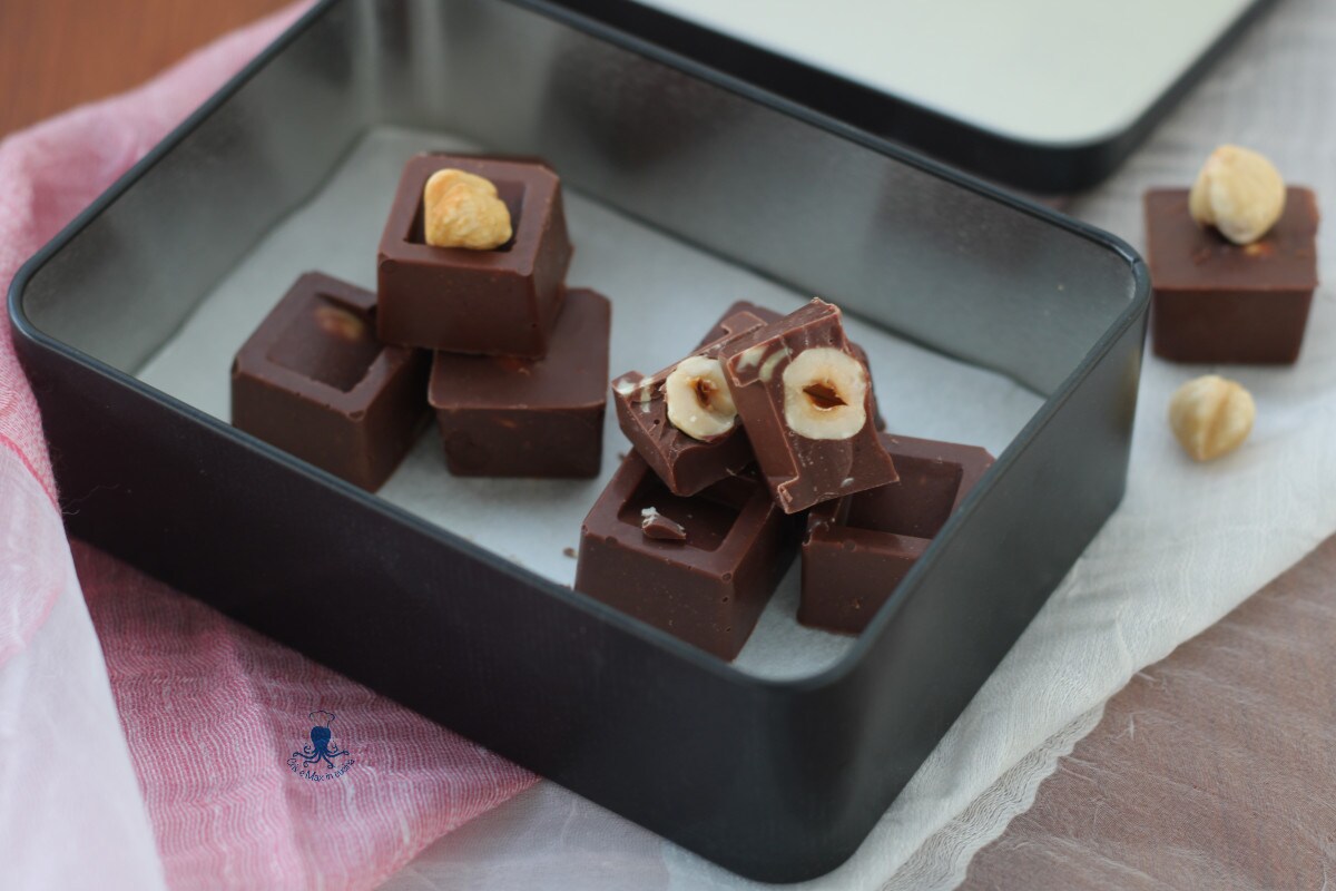 Chocolates com avelãs