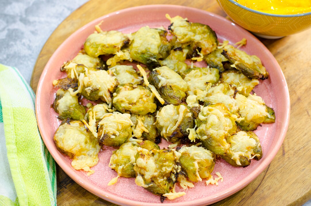 Couve-de-bruxelas esmagadas ao forno: crocantes, saborosas e irresistíveis!