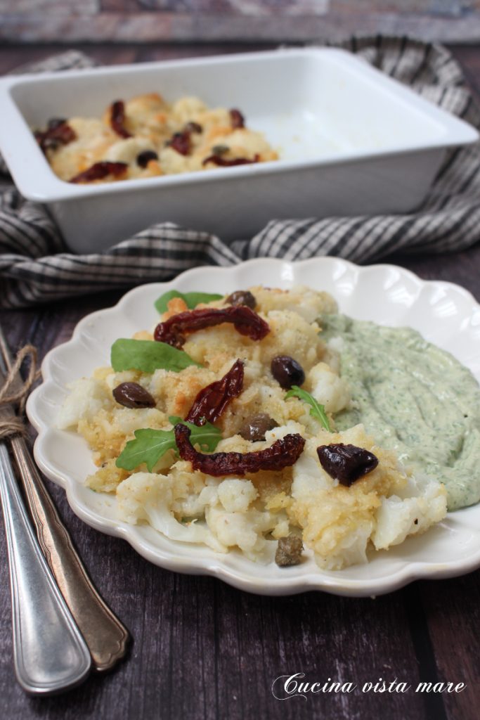 Couve-flor assada com queijo e azeitonas Cozinha vista mar