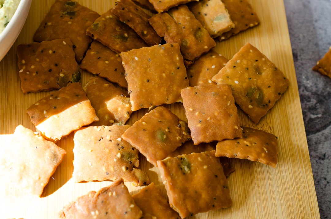 Crackers sem glúten com farinha de grão-de-bico e de arroz