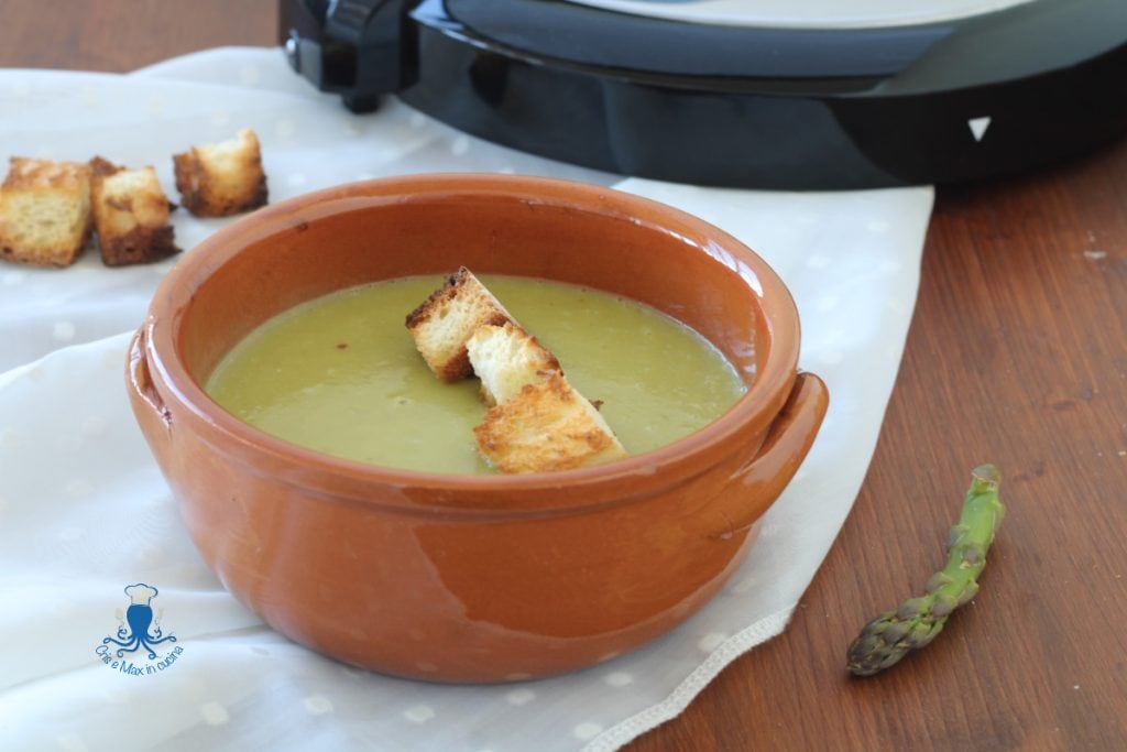 Creme de aspargos e batatas no multicooker