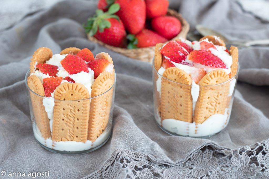 Creme de ricota e morangos sobremesa sem cozimento