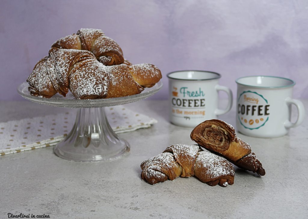 Croissants bicolores sem ovos e sem manteiga