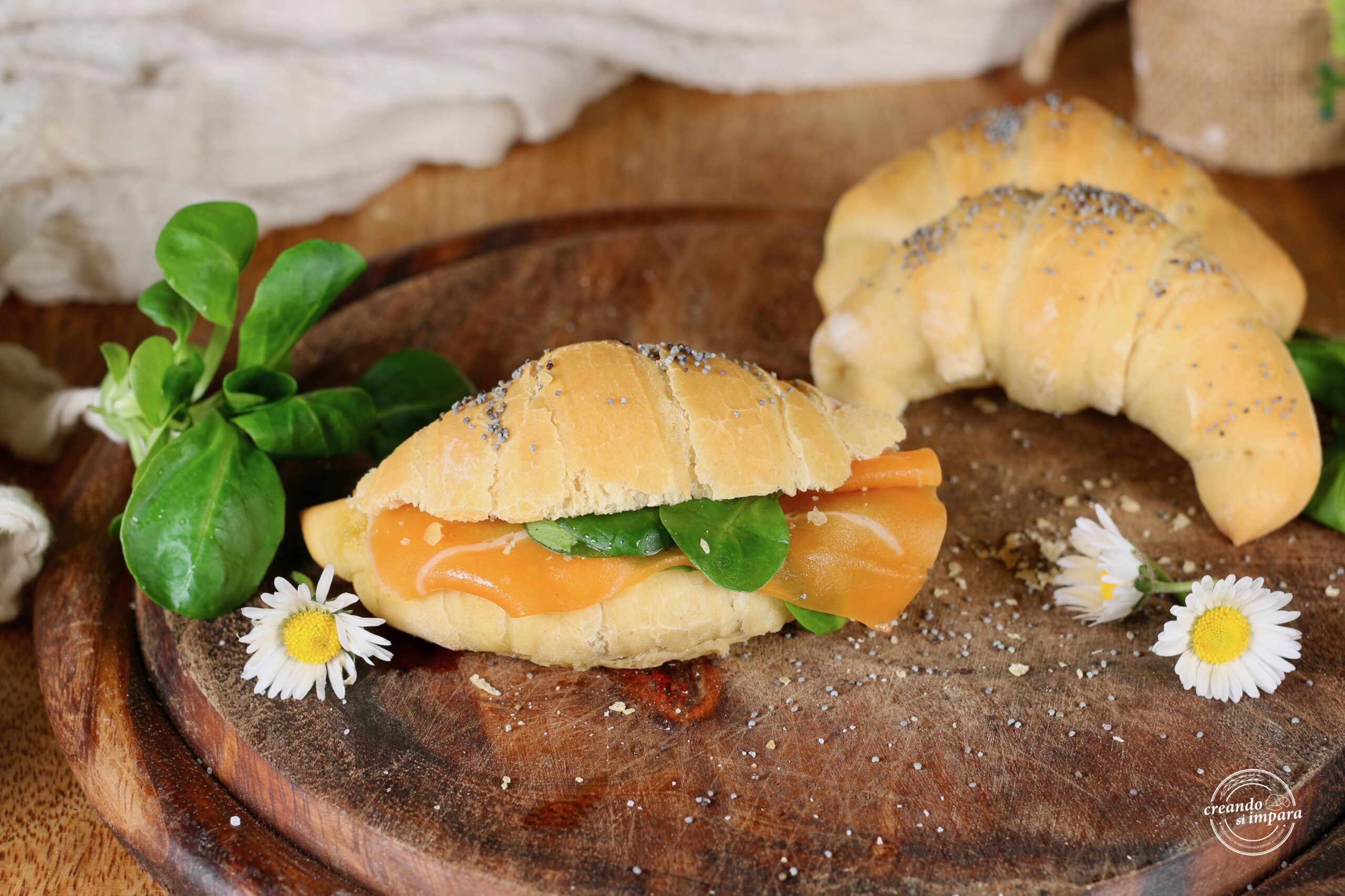 Croissants de pan brioche salgados