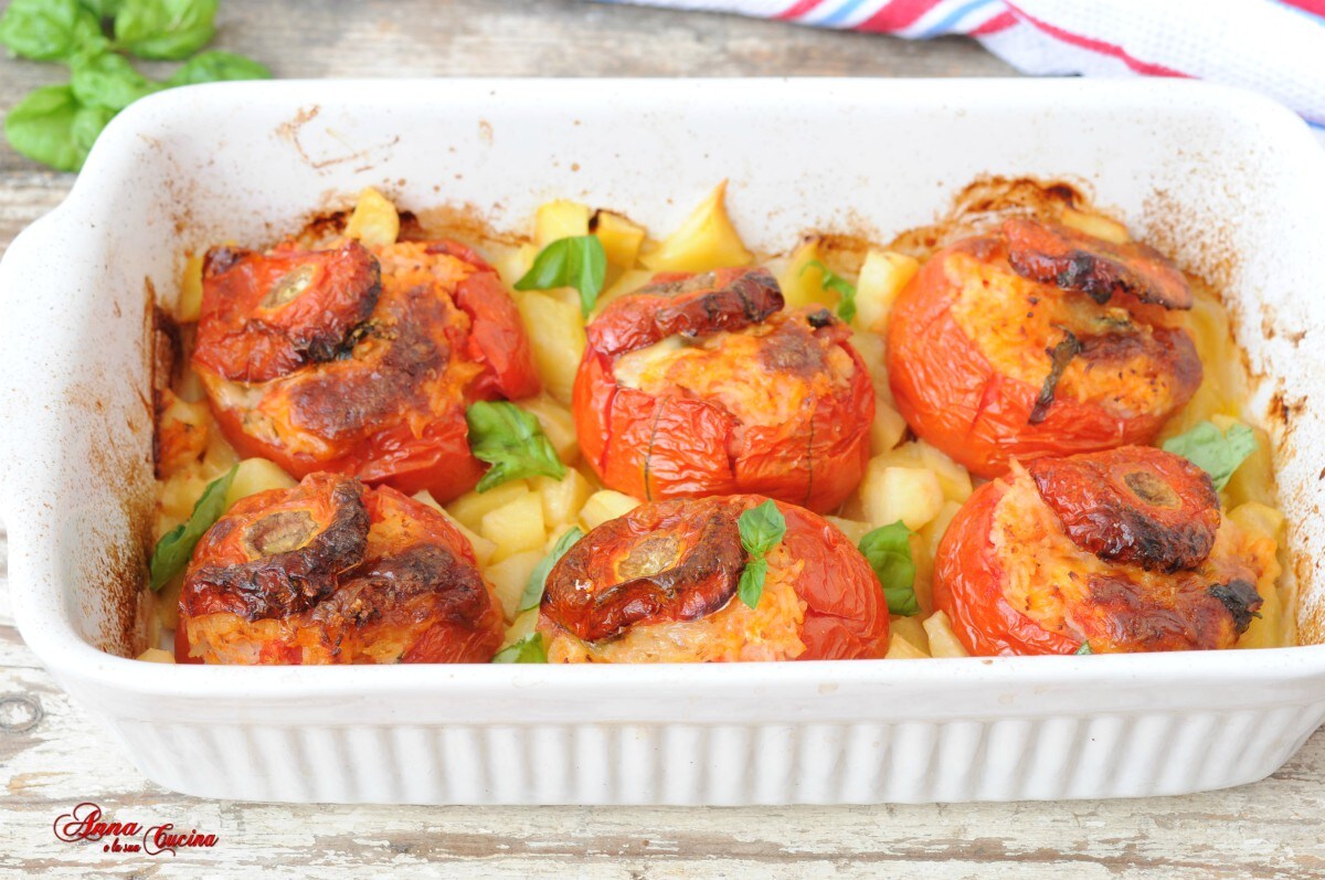 Tomates do quintal recheados com arroz basmati