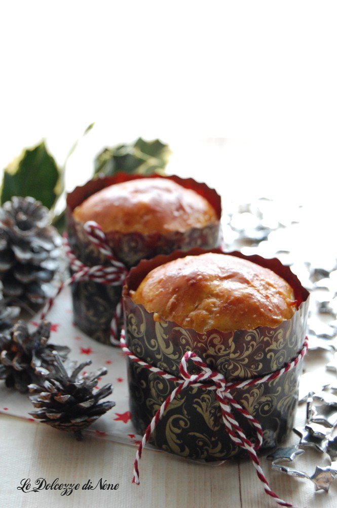 Mini panetones brioche salgados com speck e nozes