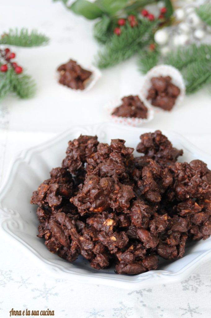 Bombons crocantes com frutas secas