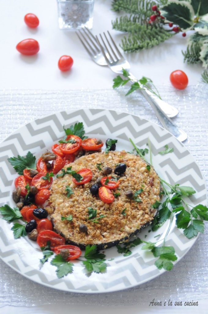 Peixe-espada gratinado no forno com frutas secas