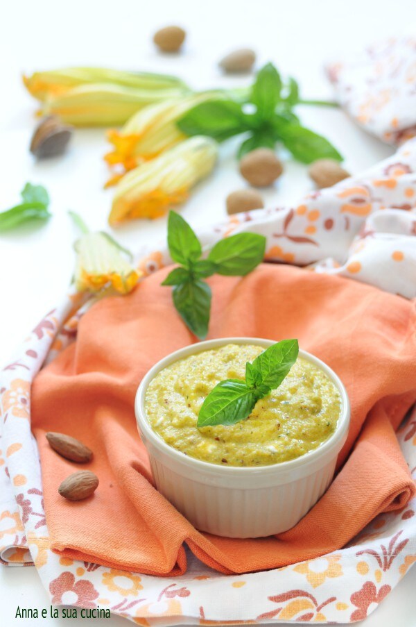 Pesto de flores de abobrinha com cozimento