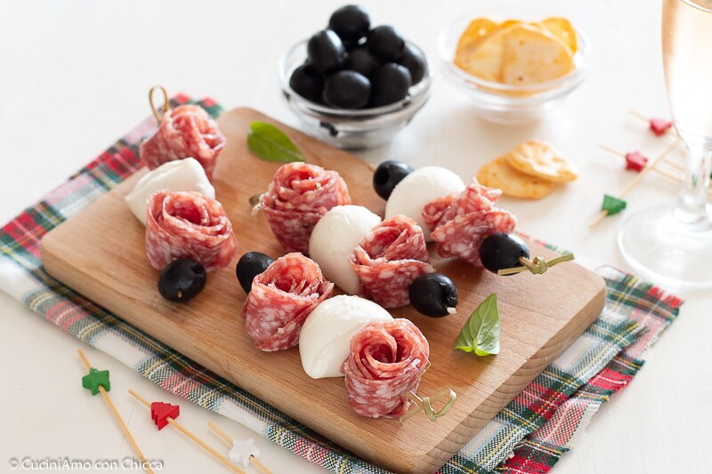 ESPETINHOS DE SALAME entrada deliciosa