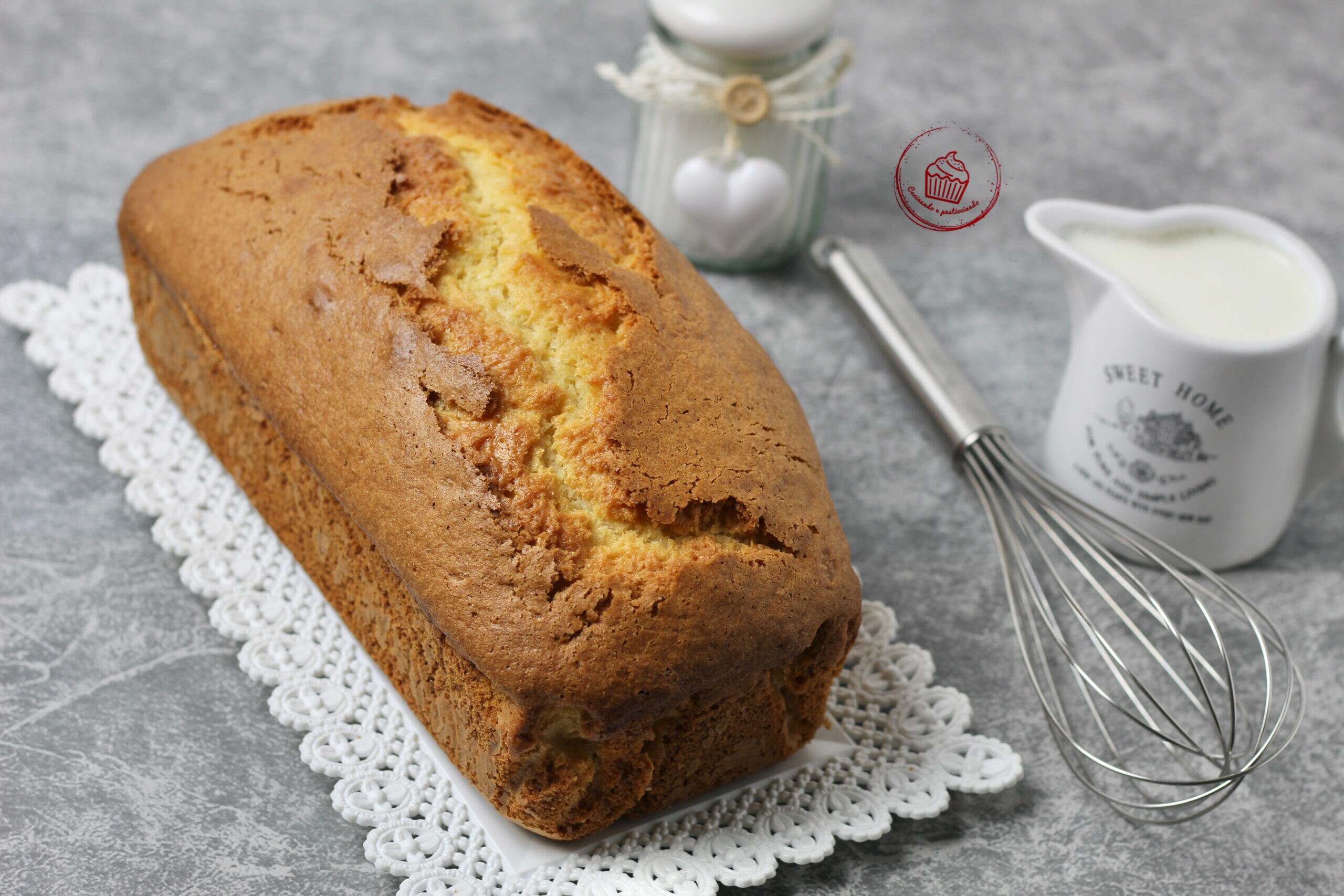 Bolo de Ameixa macio com Iogurte