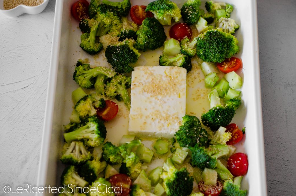 Feta e brócolis assados
