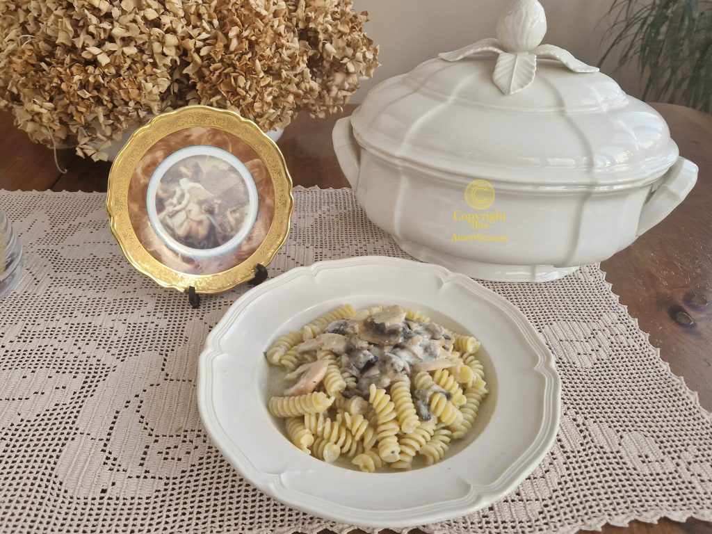 A massa com cogumelos e creme de gorgonzola