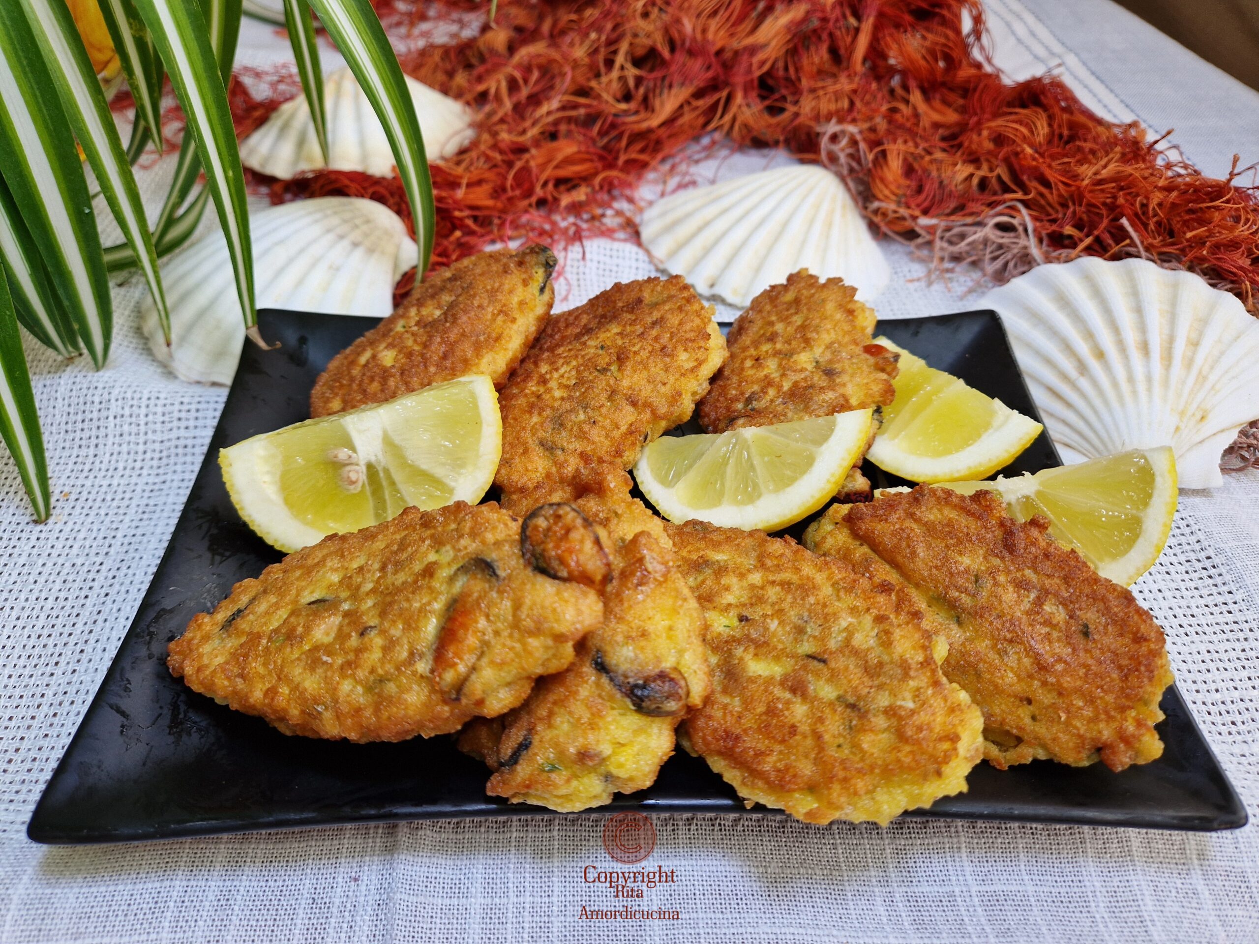 Os bolinhos de mexilhões e camarões