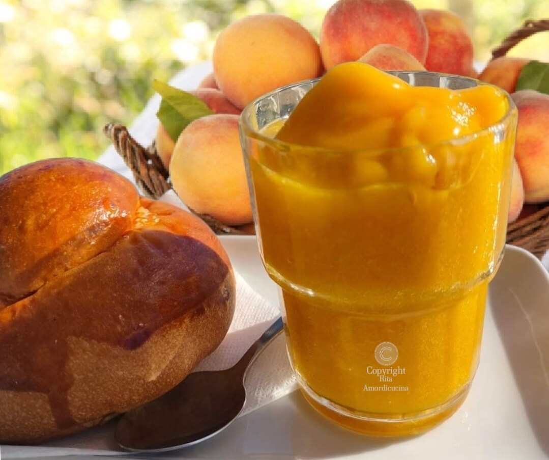 Granita siciliana de pêssego